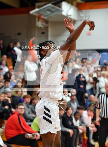 Thumbnail 1 in Urbana VS Washington (Kevin Brown Memorial Tournmanet of Champions) photogallery.