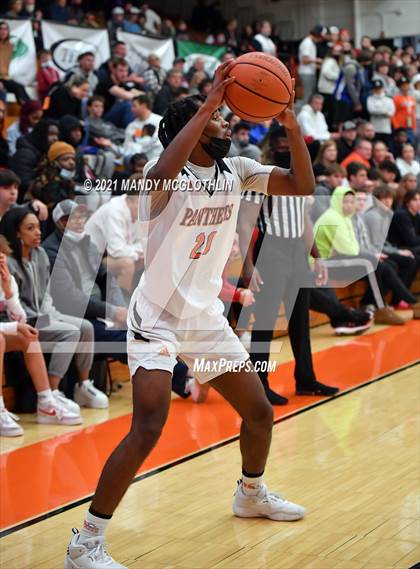 Thumbnail 1 in Urbana VS Washington (Kevin Brown Memorial Tournmanet of Champions) photogallery.