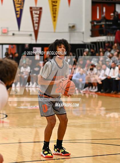 Thumbnail 2 in Urbana VS Washington (Kevin Brown Memorial Tournmanet of Champions) photogallery.