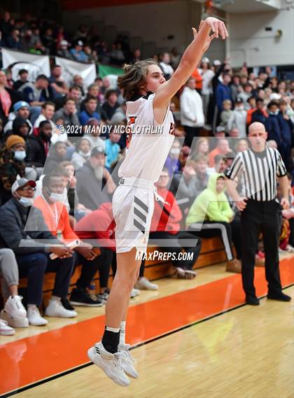 Thumbnail 1 in Urbana VS Washington (Kevin Brown Memorial Tournmanet of Champions) photogallery.