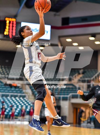 Thumbnail 2 in Tompkins vs George Ranch (UIL 6A Bi-District Playoff) photogallery.