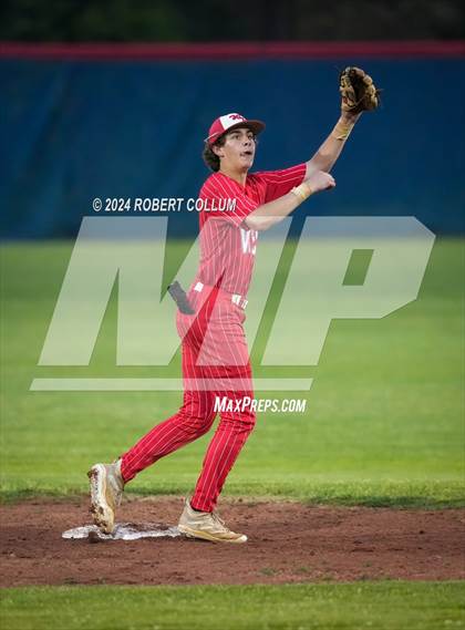 Thumbnail 3 in West Union vs Pine Grove (MHSAA 1A Round 3 - Game 1) photogallery.