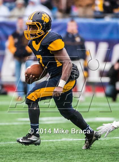 Thumbnail 1 in Cohasset vs. Littleton (MIAA Division 6 Final) photogallery.