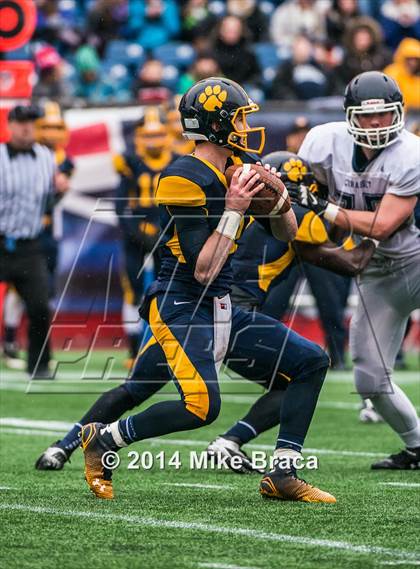 Thumbnail 3 in Cohasset vs. Littleton (MIAA Division 6 Final) photogallery.