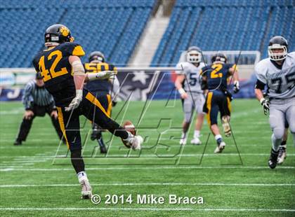 Thumbnail 2 in Cohasset vs. Littleton (MIAA Division 6 Final) photogallery.