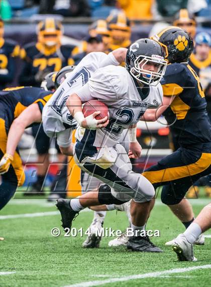 Thumbnail 3 in Cohasset vs. Littleton (MIAA Division 6 Final) photogallery.