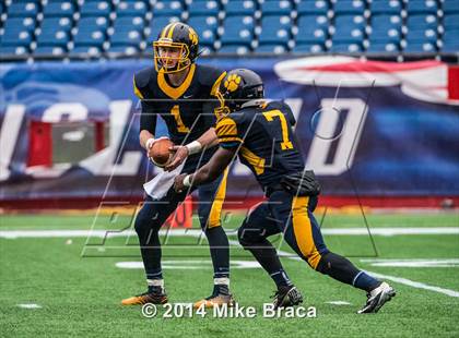 Thumbnail 3 in Cohasset vs. Littleton (MIAA Division 6 Final) photogallery.