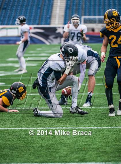 Thumbnail 3 in Cohasset vs. Littleton (MIAA Division 6 Final) photogallery.