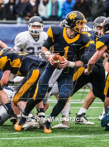 Thumbnail 3 in Cohasset vs. Littleton (MIAA Division 6 Final) photogallery.