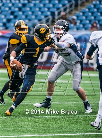 Thumbnail 1 in Cohasset vs. Littleton (MIAA Division 6 Final) photogallery.