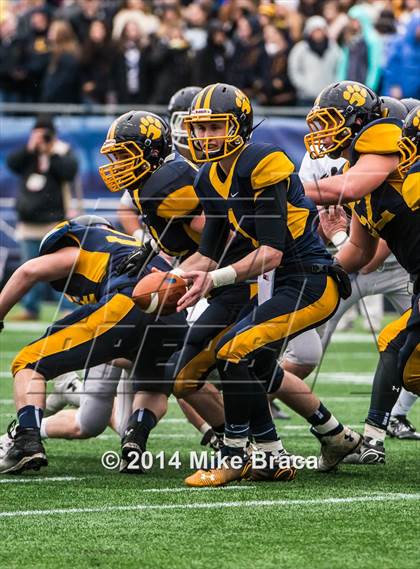 Thumbnail 3 in Cohasset vs. Littleton (MIAA Division 6 Final) photogallery.