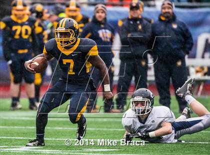 Thumbnail 2 in Cohasset vs. Littleton (MIAA Division 6 Final) photogallery.