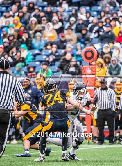 Thumbnail 1 in Cohasset vs. Littleton (MIAA Division 6 Final) photogallery.