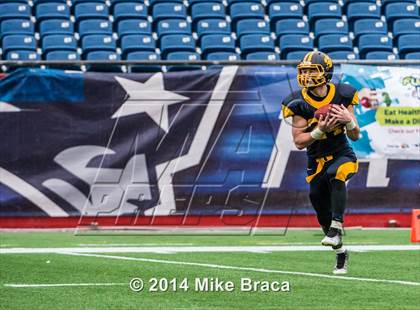 Thumbnail 3 in Cohasset vs. Littleton (MIAA Division 6 Final) photogallery.