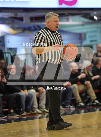 Thumbnail 2 in New Rochelle vs. Scarsdale (NYSPHSAA Section 1 Class AAA Semifinal) photogallery.