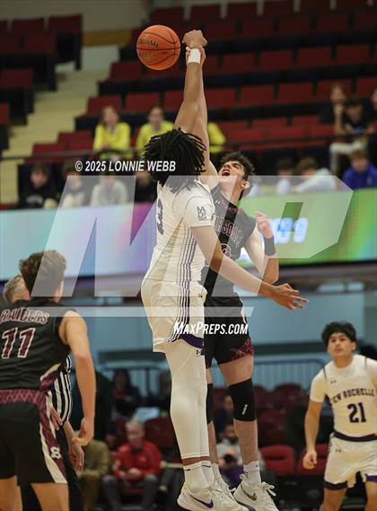 Thumbnail 2 in New Rochelle vs. Scarsdale (NYSPHSAA Section 1 Class AAA Semifinal) photogallery.