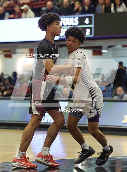 Thumbnail 1 in New Rochelle vs. Scarsdale (NYSPHSAA Section 1 Class AAA Semifinal) photogallery.