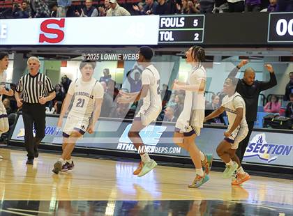 Thumbnail 3 in New Rochelle vs. Scarsdale (NYSPHSAA Section 1 Class AAA Semifinal) photogallery.