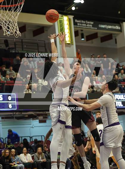 Thumbnail 3 in New Rochelle vs. Scarsdale (NYSPHSAA Section 1 Class AAA Semifinal) photogallery.