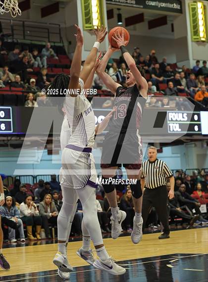 Thumbnail 2 in New Rochelle vs. Scarsdale (NYSPHSAA Section 1 Class AAA Semifinal) photogallery.