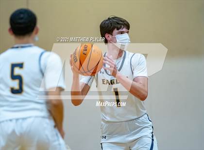 Thumbnail 2 in Westminster Catawba Christian vs Northwood Temple Academy (NCISAA 2A Semifinal) photogallery.