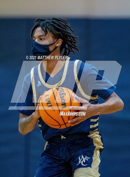 Thumbnail 1 in Westminster Catawba Christian vs Northwood Temple Academy (NCISAA 2A Semifinal) photogallery.