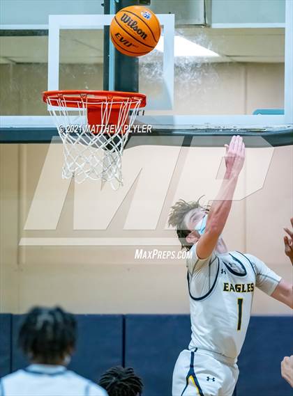Thumbnail 2 in Westminster Catawba Christian vs Northwood Temple Academy (NCISAA 2A Semifinal) photogallery.