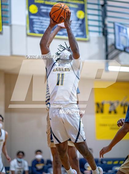 Thumbnail 2 in Westminster Catawba Christian vs Northwood Temple Academy (NCISAA 2A Semifinal) photogallery.