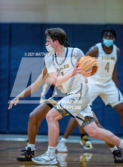 Thumbnail 1 in Westminster Catawba Christian vs Northwood Temple Academy (NCISAA 2A Semifinal) photogallery.