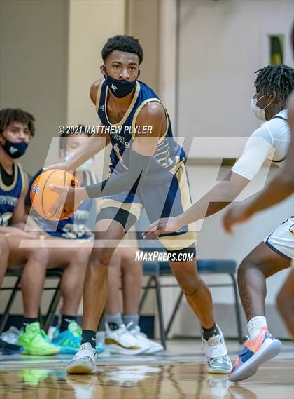 Thumbnail 2 in Westminster Catawba Christian vs Northwood Temple Academy (NCISAA 2A Semifinal) photogallery.