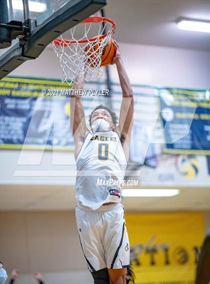 Thumbnail 3 in Westminster Catawba Christian vs Northwood Temple Academy (NCISAA 2A Semifinal) photogallery.