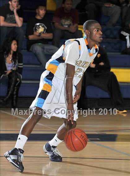 Thumbnail 2 in Poly @ Los Osos (CIF SS Playoffs) photogallery.