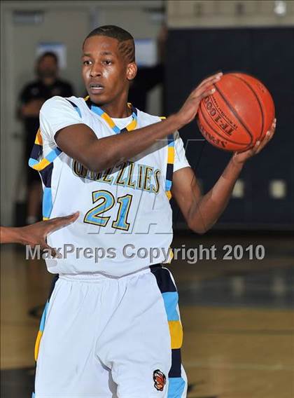 Thumbnail 2 in Poly @ Los Osos (CIF SS Playoffs) photogallery.