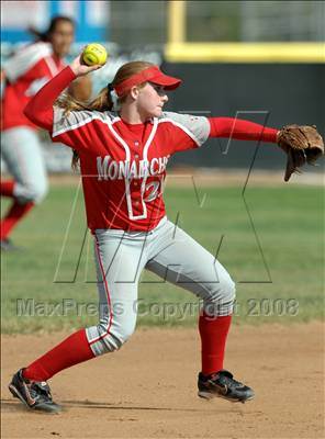 Thumbnail 2 in Mater Dei vs. Santiago (Santiago Spring Fling) photogallery.