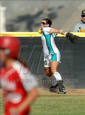 Thumbnail 2 in Mater Dei vs. Santiago (Santiago Spring Fling) photogallery.