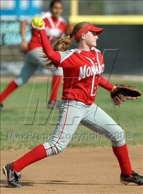 Thumbnail 3 in Mater Dei vs. Santiago (Santiago Spring Fling) photogallery.
