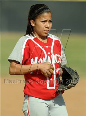 Thumbnail 2 in Mater Dei vs. Santiago (Santiago Spring Fling) photogallery.