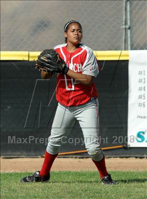 Thumbnail 3 in Mater Dei vs. Santiago (Santiago Spring Fling) photogallery.