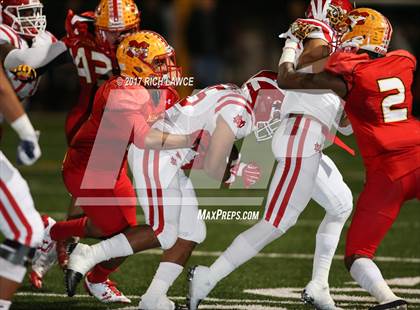 Thumbnail 3 in Mater Dei @ Mission Viejo  (CIF SS D1 Semifinal) photogallery.