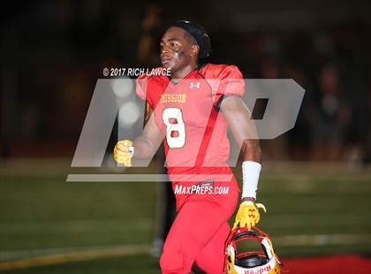 Thumbnail 3 in Mater Dei @ Mission Viejo  (CIF SS D1 Semifinal) photogallery.