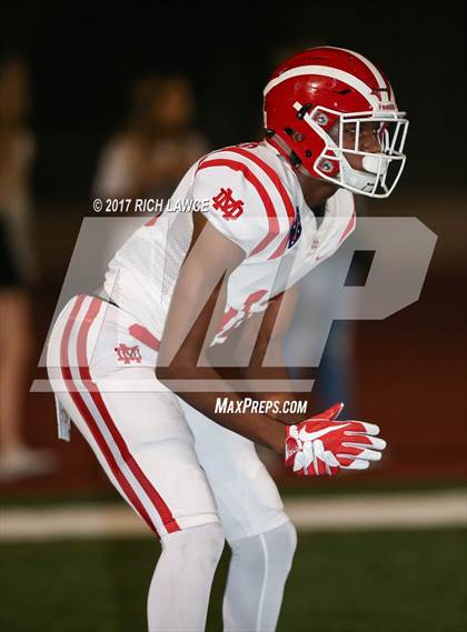 Thumbnail 3 in Mater Dei @ Mission Viejo  (CIF SS D1 Semifinal) photogallery.