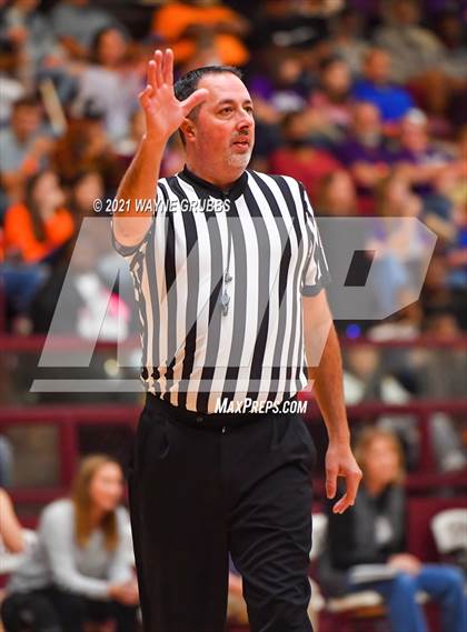 Thumbnail 3 in Lipan vs Douglass (Tenaha Holiday Hoops Classic) photogallery.