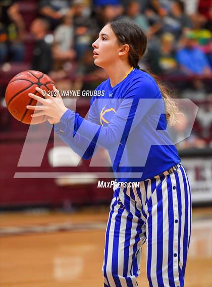 Thumbnail 3 in Lipan vs Douglass (Tenaha Holiday Hoops Classic) photogallery.