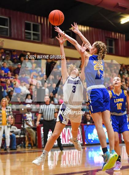 Thumbnail 2 in Lipan vs Douglass (Tenaha Holiday Hoops Classic) photogallery.