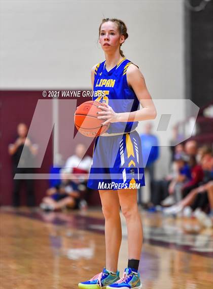 Thumbnail 3 in Lipan vs Douglass (Tenaha Holiday Hoops Classic) photogallery.
