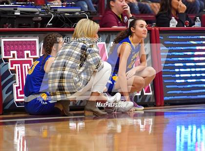 Thumbnail 3 in Lipan vs Douglass (Tenaha Holiday Hoops Classic) photogallery.