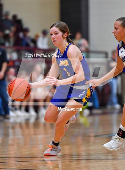 Thumbnail 3 in Lipan vs Douglass (Tenaha Holiday Hoops Classic) photogallery.