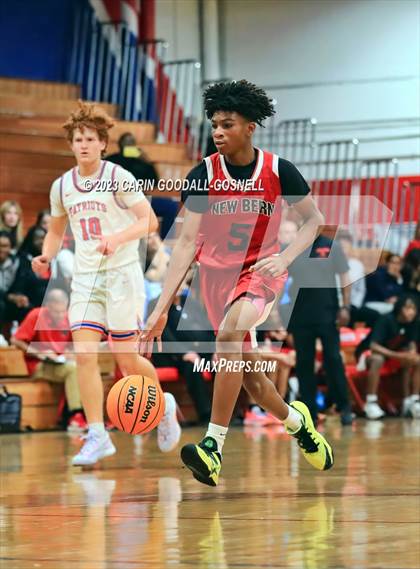 Thumbnail 3 in New Bern @ West Carteret photogallery.