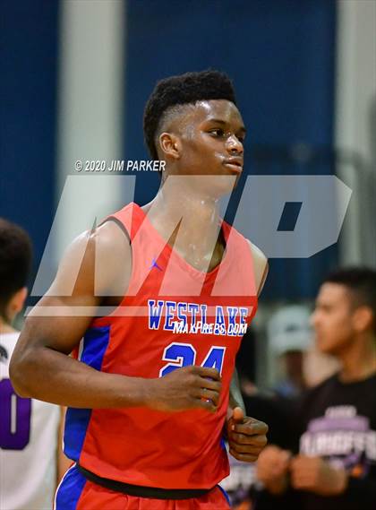 Thumbnail 2 in Westlake vs. Warren (UIL Class 6A Area Playoff) photogallery.