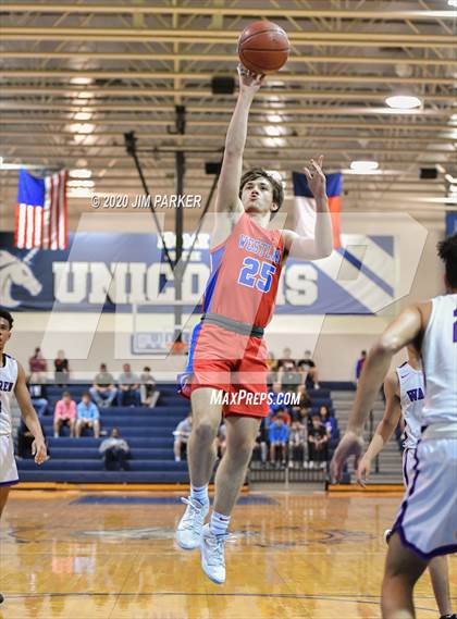 Thumbnail 3 in Westlake vs. Warren (UIL Class 6A Area Playoff) photogallery.